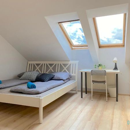 Teddy Bear Room Гданьск Экстерьер фото